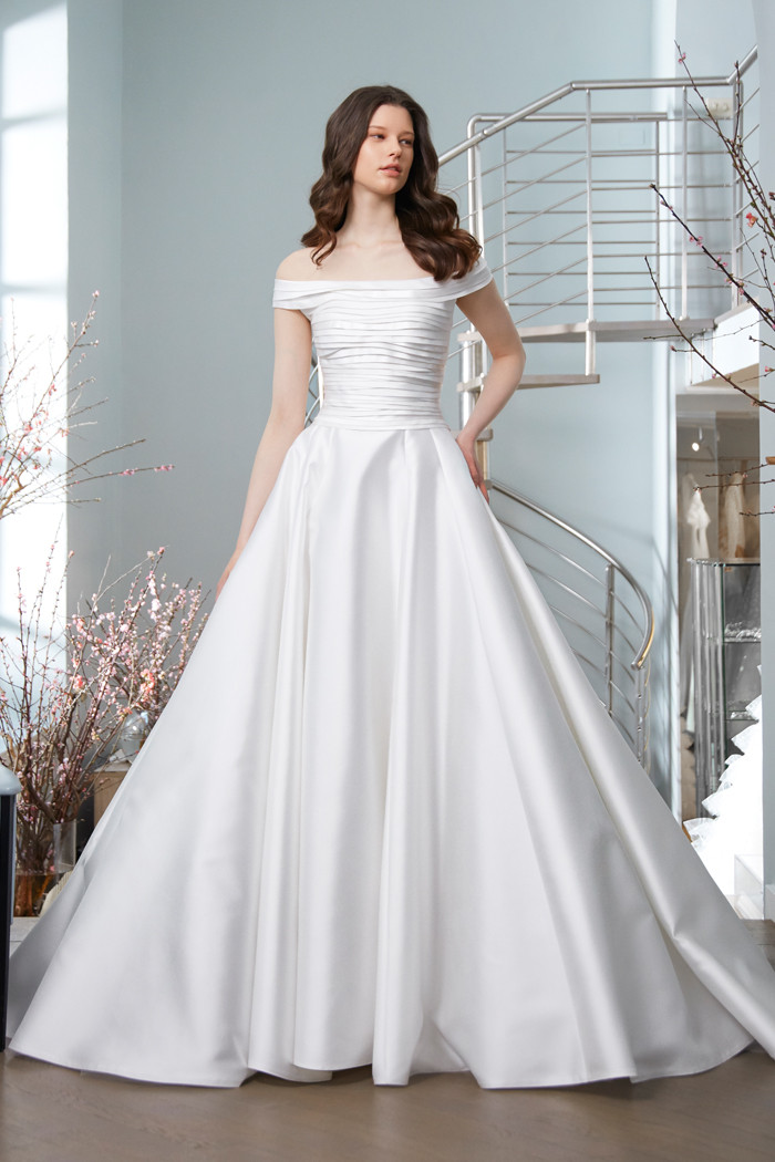 2023 Bridal Collection -Luxury wedding dress | Peter Langner